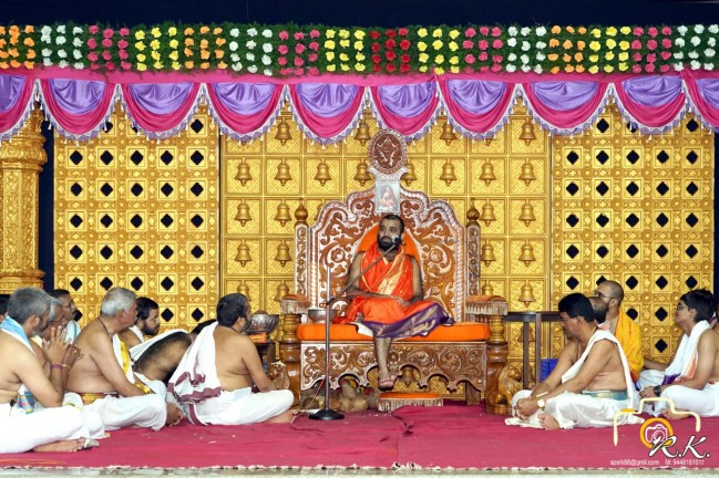 HH Samyameendra Swamiji`s Purapravesha
